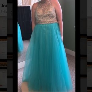 Prom dress